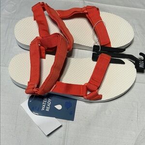 Stylish Pinkish Red Water Ready Jmbu sandals size 10‎